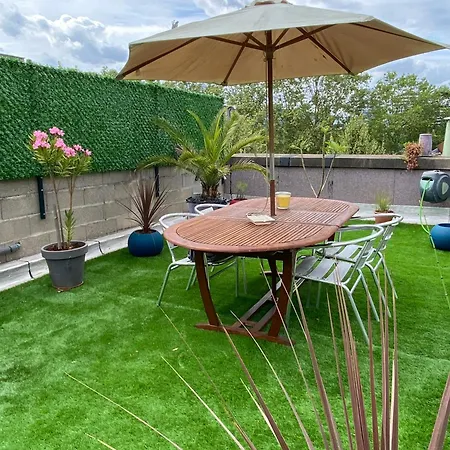 Tamax * Issy-les-Moulineaux