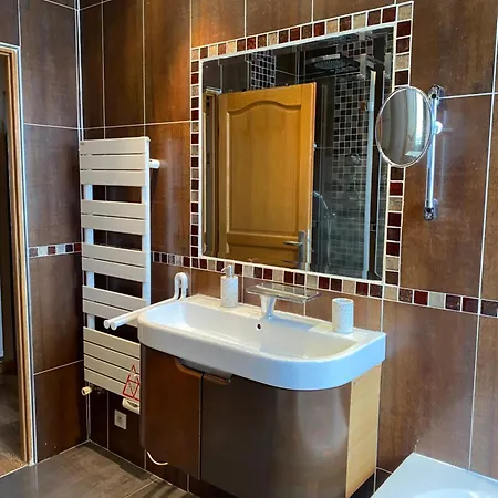 Tamax Issy-les-Moulineaux